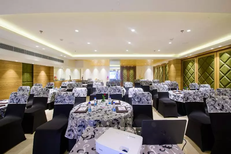 ホテル Best Western La Vista Pathankot