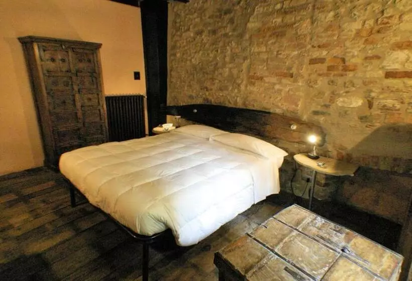 Hotelli Le Case Della Saracca