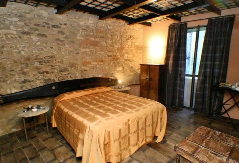 Hotelli Le Case Della Saracca