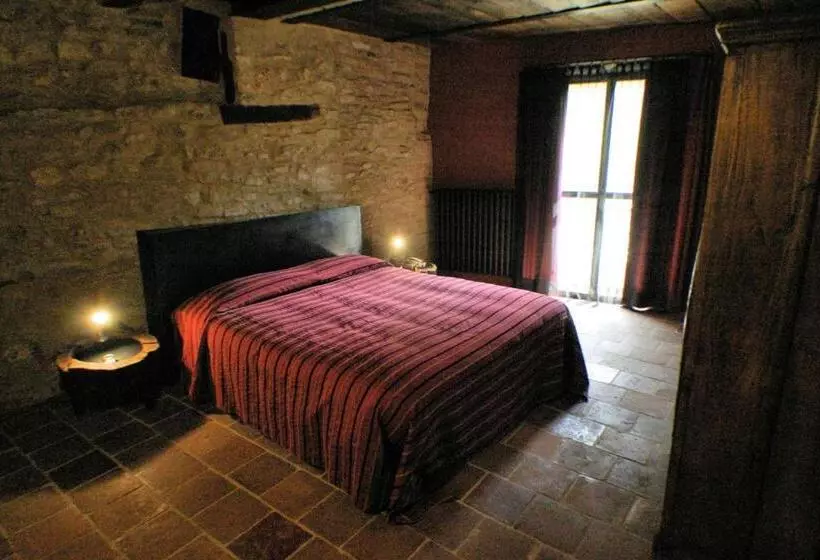 Hotelli Le Case Della Saracca