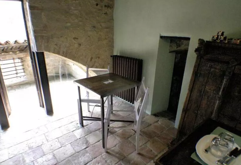 Hotelli Le Case Della Saracca