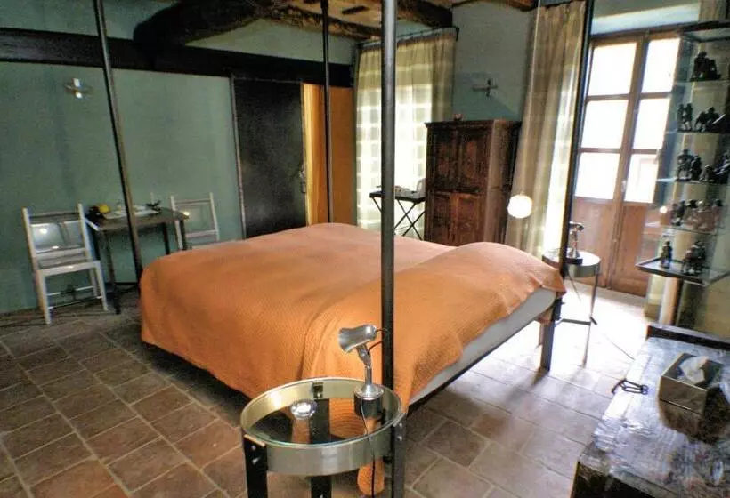 Hotelli Le Case Della Saracca