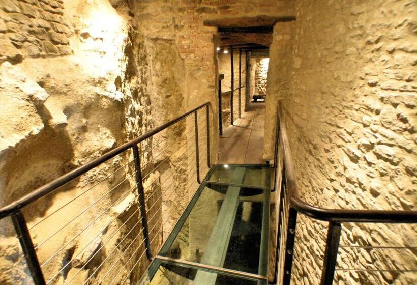 فندق Le Case Della Saracca