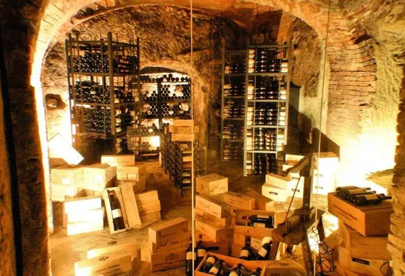 Hotelli Le Case Della Saracca