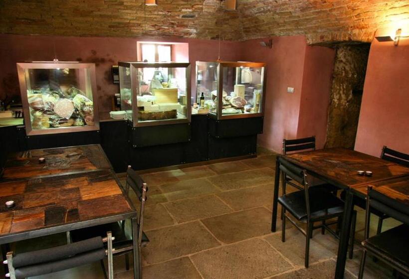 فندق Le Case Della Saracca