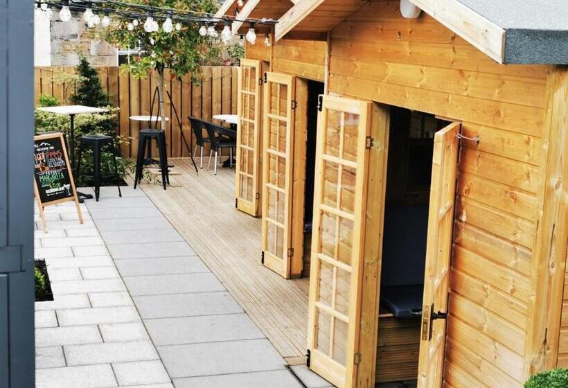 هاستل The Balerno Inn