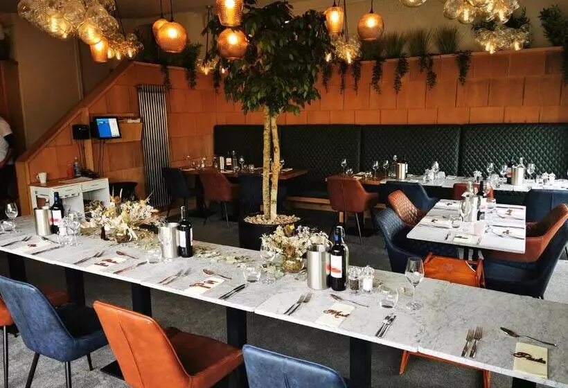 هاستل The Balerno Inn