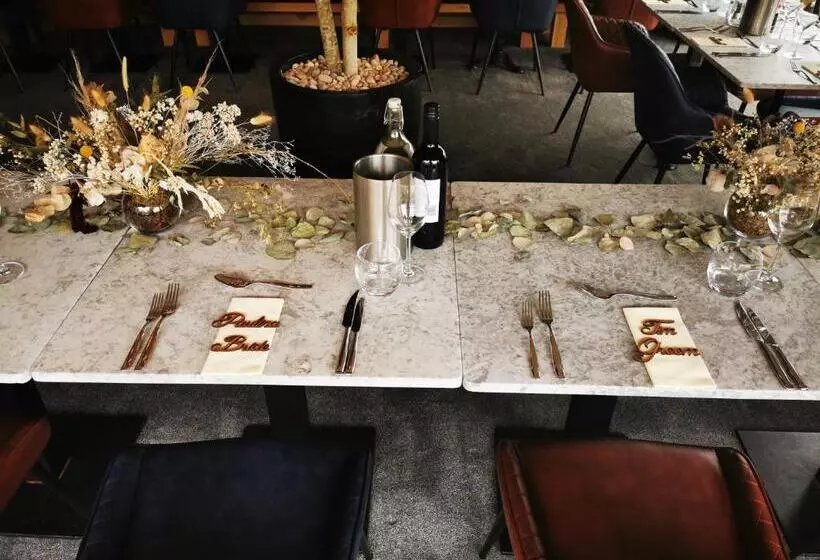 هاستل The Balerno Inn