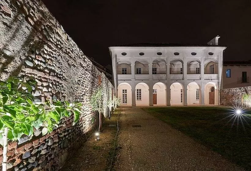 هتل Cascina Fossata & Residence