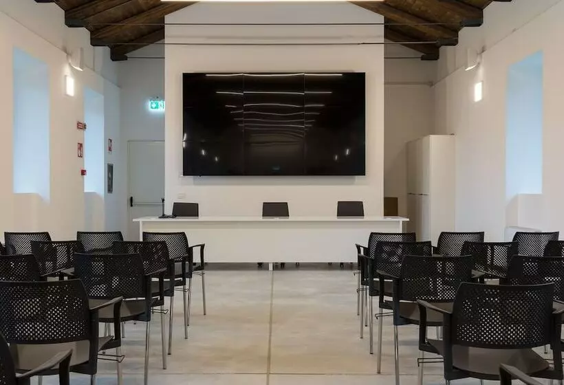 هتل Cascina Fossata & Residence