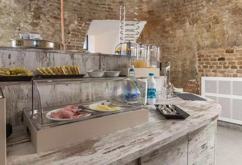 هتل Cascina Fossata & Residence