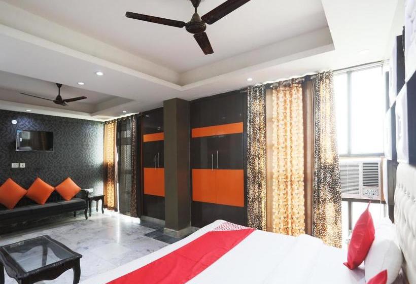 Hotel Spot On 47160 Shah S Aarna Vatika