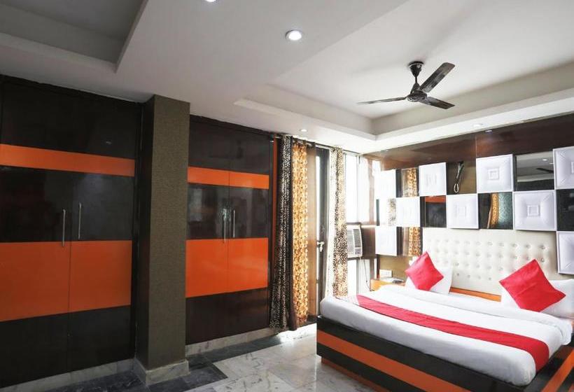 Hotel Spot On 47160 Shah S Aarna Vatika