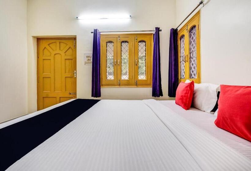 هتل Super Capital O Gulmohar Marriage Garden