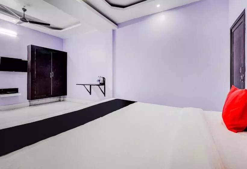 Hotelli Super Capital O Gulmohar Marriage Garden