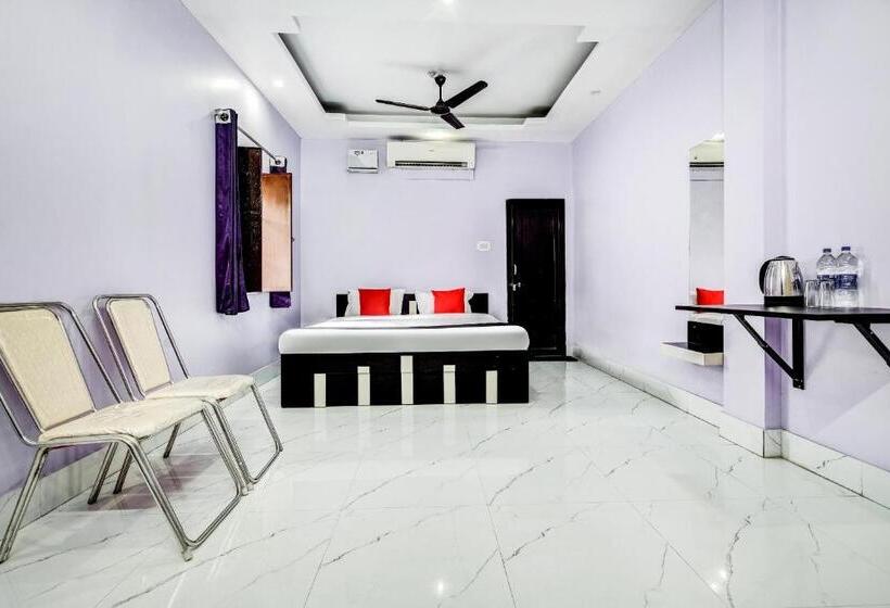 هتل Super Capital O Gulmohar Marriage Garden