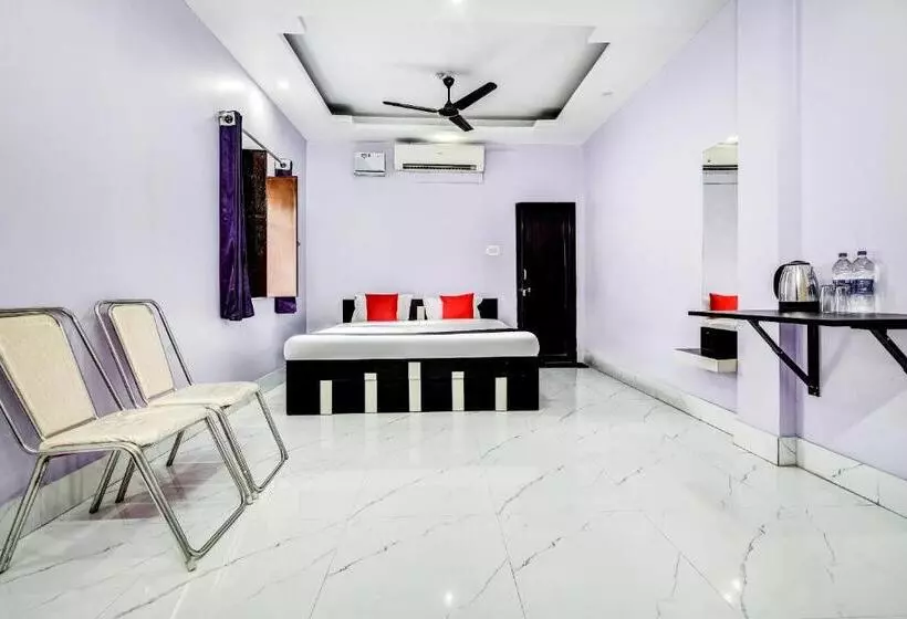 Hotelli Super Capital O Gulmohar Marriage Garden