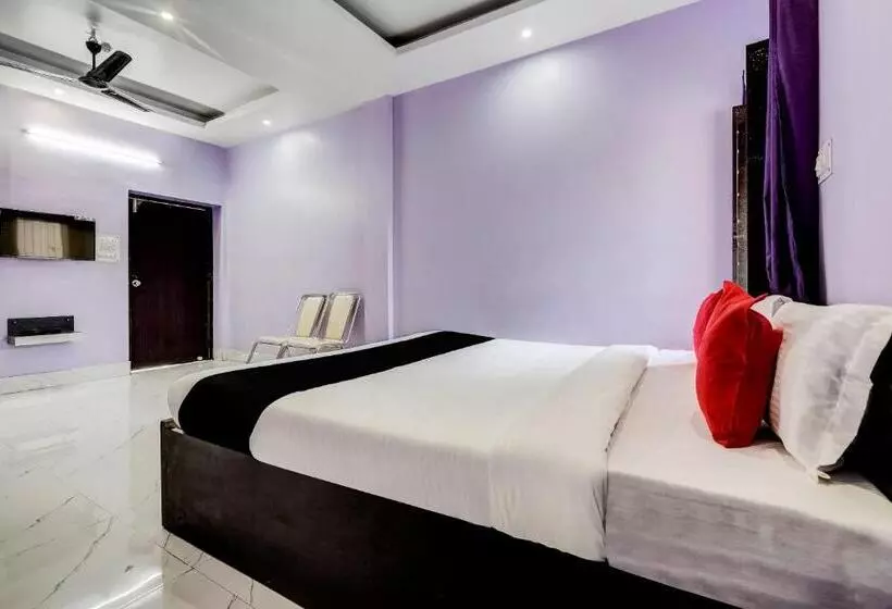 Hotelli Super Capital O Gulmohar Marriage Garden