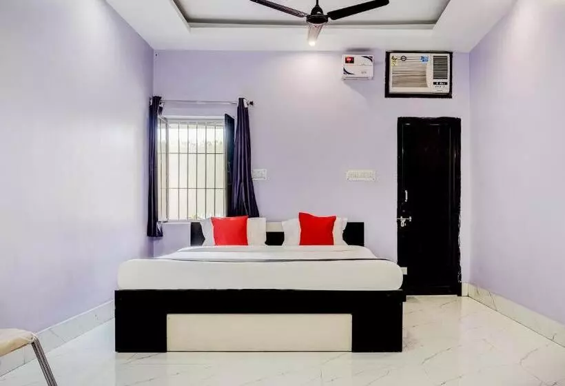 Hotelli Super Capital O Gulmohar Marriage Garden