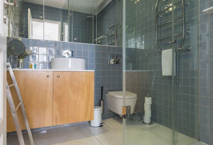 Garden House In Alvalade