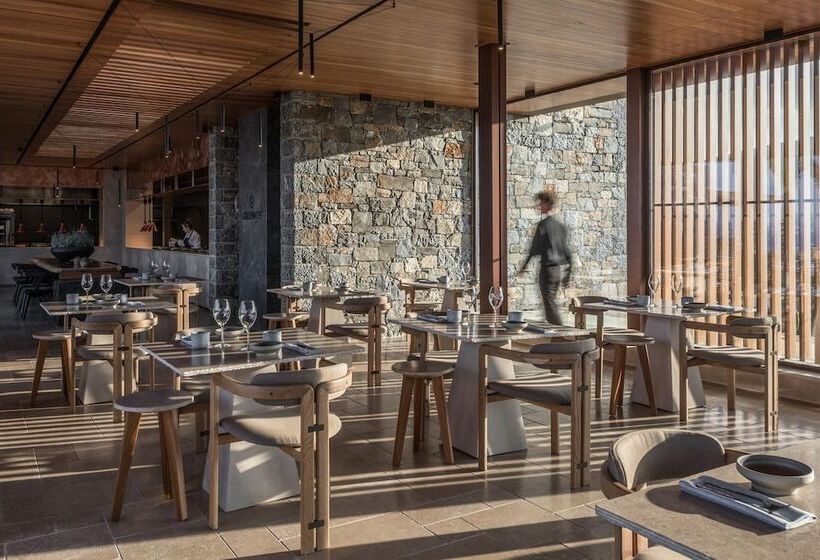 فندق Acro Suites A Wellbeing Resort