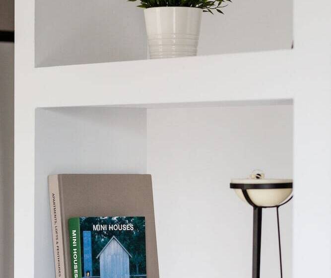 Upstreet Minimal 2bd Apt Lycabettus View