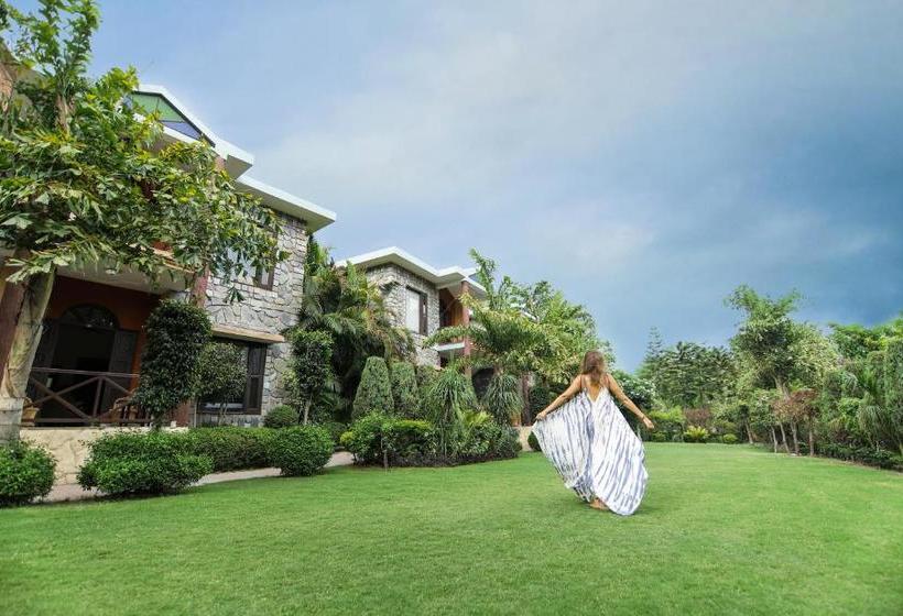 استراحتگاه The Narayana Palace By Salvus