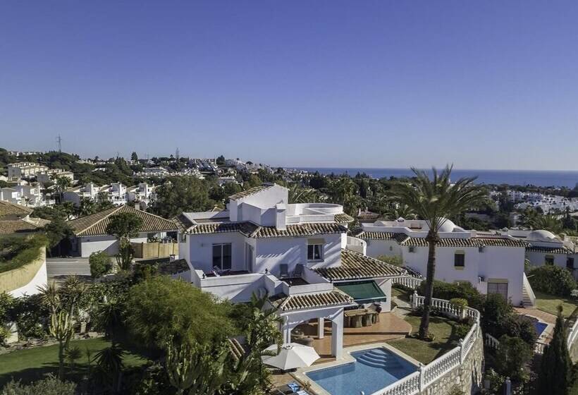 Spacious Villa With Impressive Views