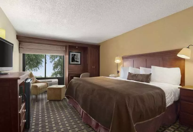 酒店 Baymont By Wyndham Lewisville