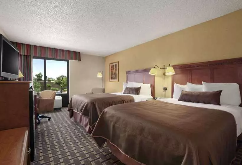 酒店 Baymont By Wyndham Lewisville