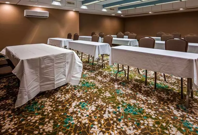 Отель Best Western Warren