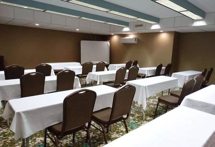 Отель Best Western Warren