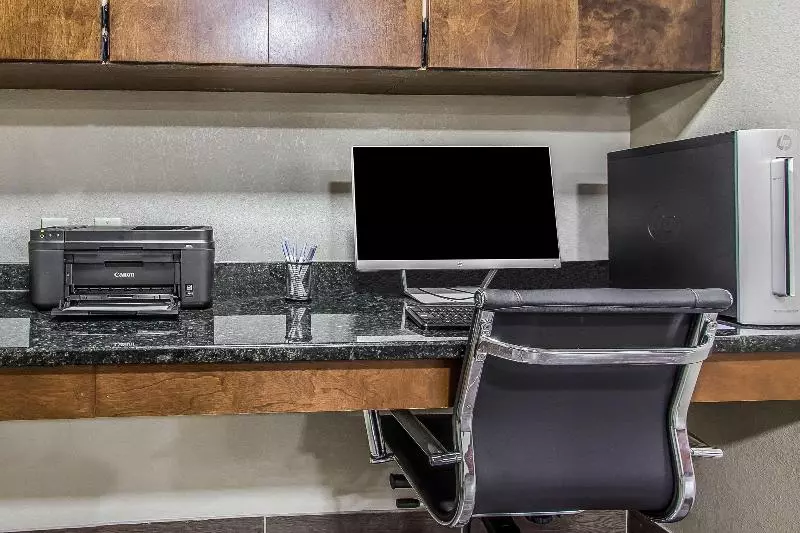 هتل Spark By Hilton Jackson Ridgeland