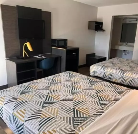 فندق Dublin Inn and Suites