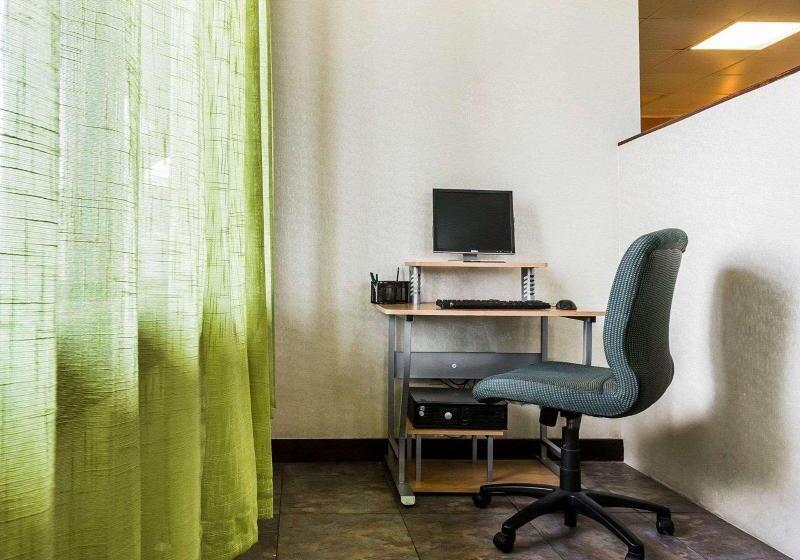 Motel 6 Montgomery, Al   Eastern Blvd