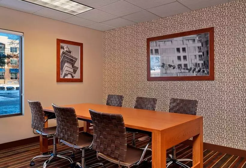 هتل Four Points By Sheraton Mall Of America Minneapolis Airport