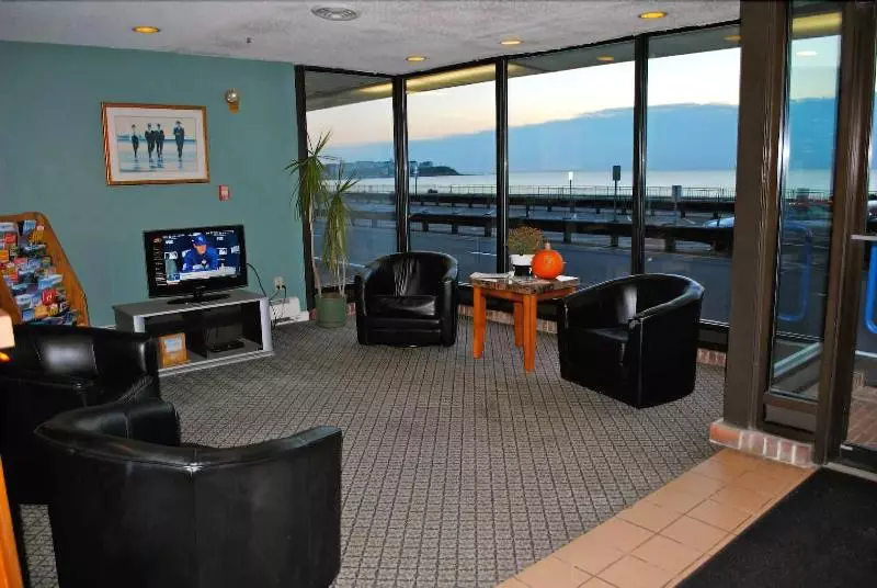 ホテル Hampton House