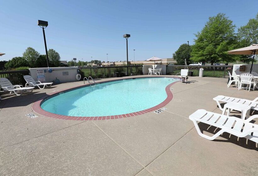 호텔 Hampton Inn Dyersburg