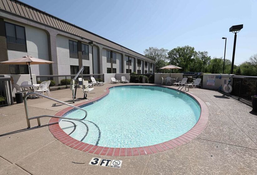 호텔 Hampton Inn Dyersburg