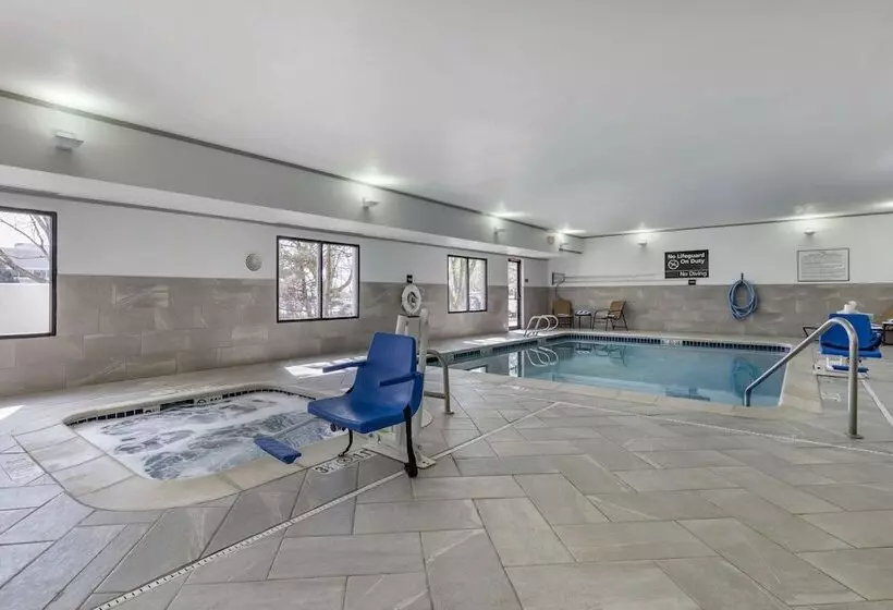 ホテル Hampton Inn Ft. Collins