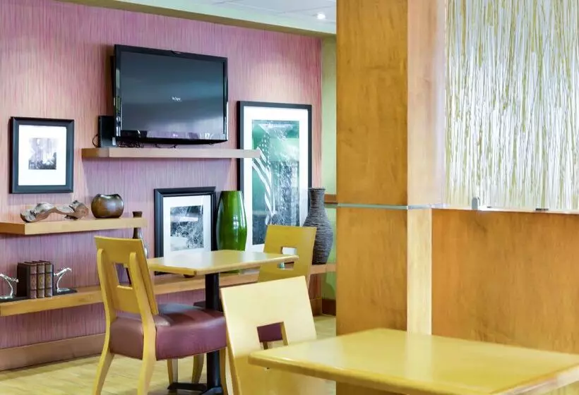 호텔 Hampton Inn Harrisonburg University