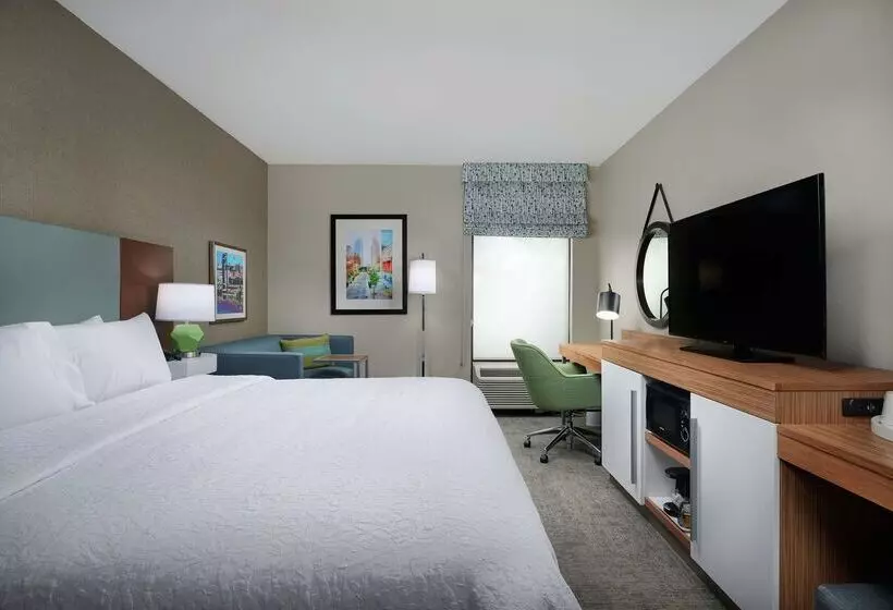 Отель Hampton Inn Louisville I65 @ Brooks Rd