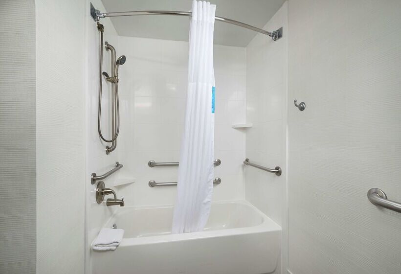 Otel Hampton Inn Louisville I65 @ Brooks Rd