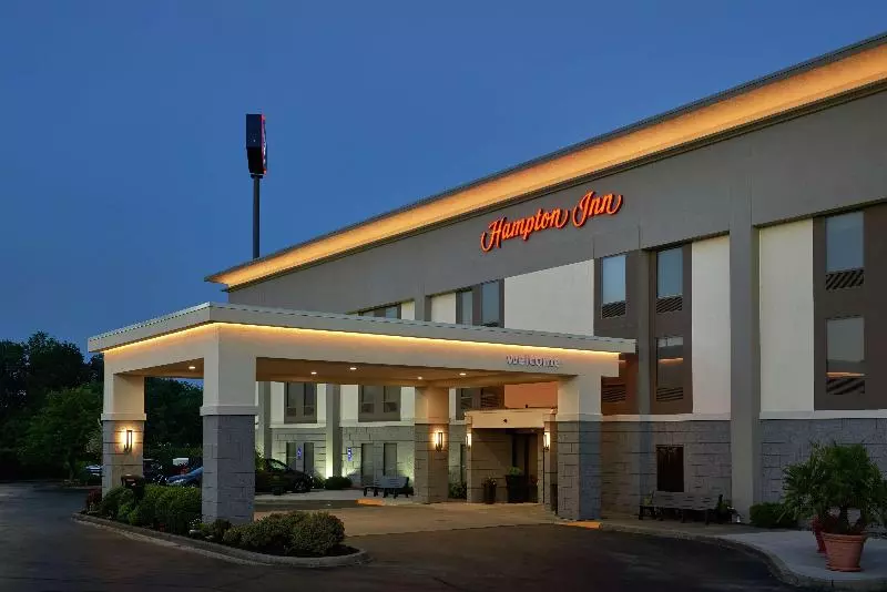 Отель Hampton Inn Louisville I65 @ Brooks Rd
