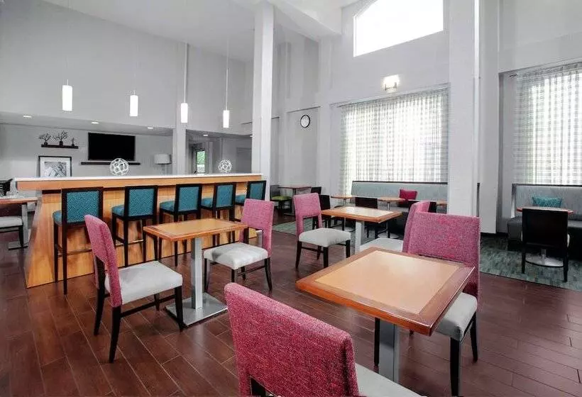 هتل Hampton Inn Orlando/lake Buena Vista