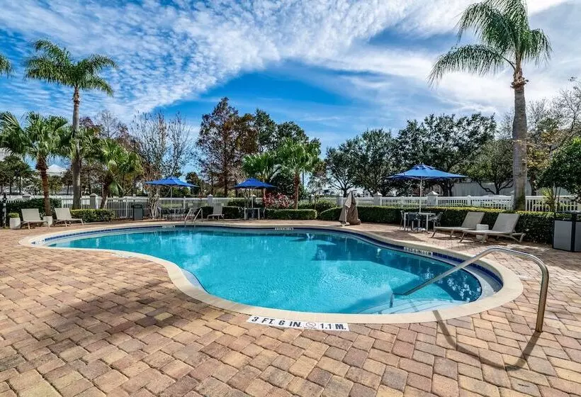 هتل Hampton Inn Orlando/lake Buena Vista