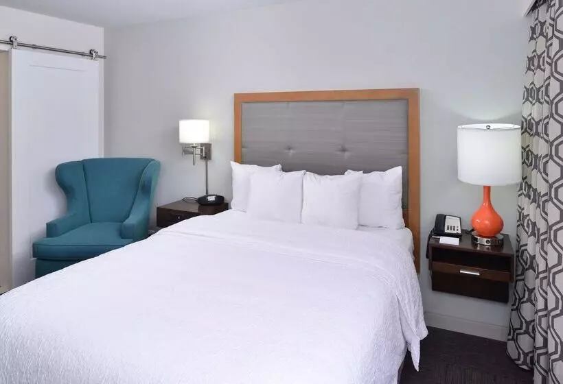 호텔 Hampton Inn Portland East