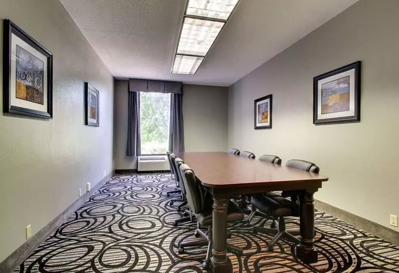 Отель Hampton Inn Rolla