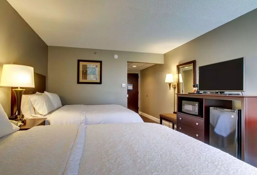 Отель Hampton Inn Rolla