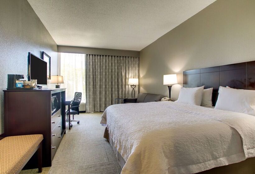 Отель Hampton Inn Rolla